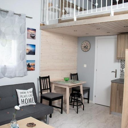 Filippou Luxury Apartments Flojitá Kültér fotó